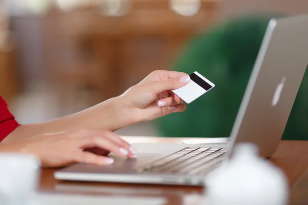 Recurring salt delivery service